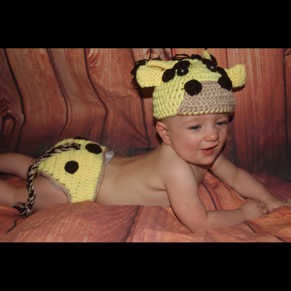 Baby photography prop giraffe outfit as pictured